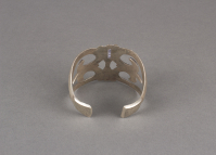 Navajo%20artist%2C%20%3Cb%3E%3Ci%3E%20Bracelet%3C%2Fi%3E%3C%2Fb%3E%2C%20ca.%201940%2C%20silver%2C%20The%20Elizabeth%20Cole%20Butler%20Collection%2C%20no%20known%20copyright%20restrictions%2C%202013.38.31